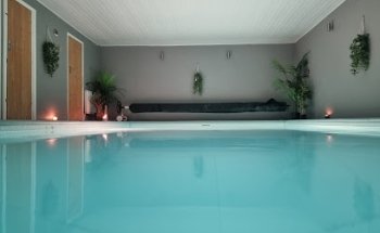 Valhalla Private Pool Hire