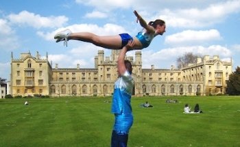 2Rock Cambridge - Acrobatic Rock & Roll Dance Classes