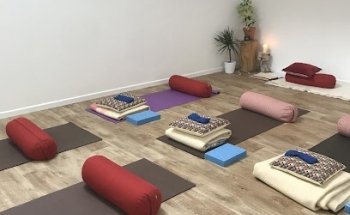 Julie Hyde Yoga