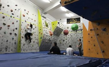 V10 Palestra di arrampicata sportiva