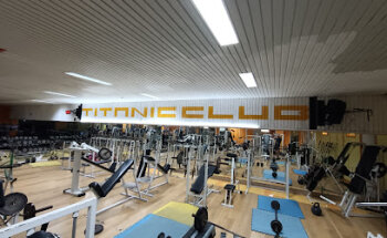 TITANIC club