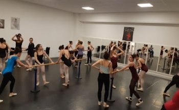 BOND: PuntEacapo Studio Danza Asd Team Bond Boxing