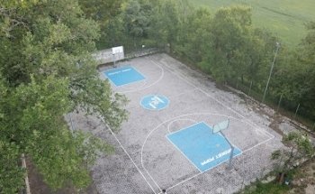 Campo all'aperto Basket Poppi