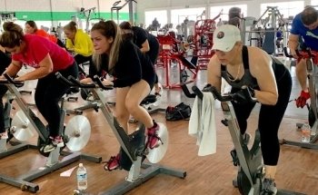 220 FIT & GYM