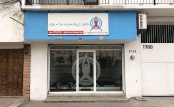 Estudio de yoga · Escuela