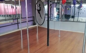 Sky Pole Dance Studio8