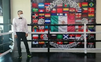 Box Mondragon Black&White