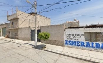 Escuela De BOX Esmeralda Moreno