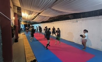 Dojo KUSSANKU karate kick boxing y más.