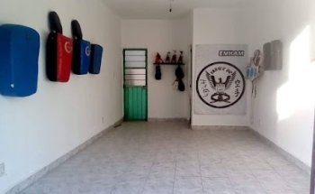 Escuela Senshi Sentaku karate do & Kickboxing