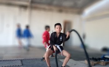 Escuela de artes marciales mixtas (black Warriors)
