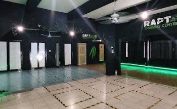 Raptor training center