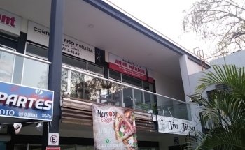 WORKOUT BY ANNA MARDEN