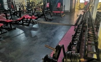 BLACK FITNESS GYM