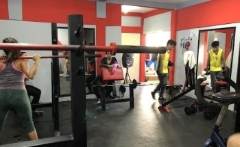 STRONGEST GYM