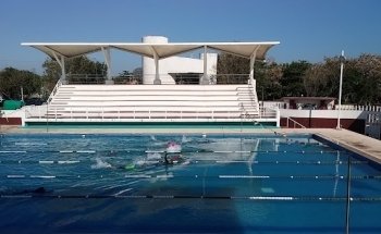 Alberca Semiolimpica Parque Deportivo La Alameda