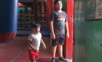 ESCUELA DE BOX