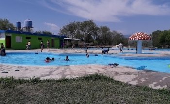 Alberca Los Mesquites
