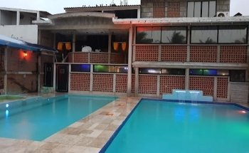 Palapa de Eventos y Albercas Los Almendros