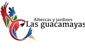 Las Guacamayas, Albercas y jardines.