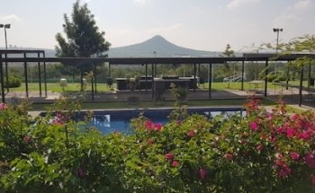 Rancho Providencia / Ecocamp Providencia Irapuato