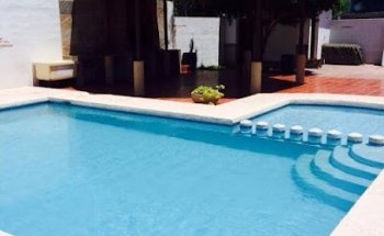 Blue Bay Alberca