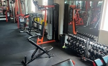 Gym Entrenate Oscar Capistran