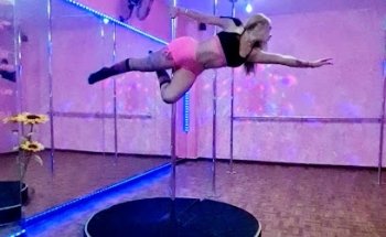 Pole dance & fitness twirl queens study KH
