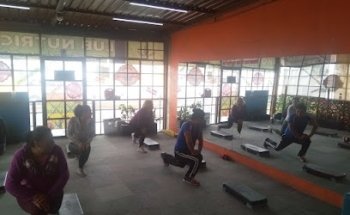 academia punto fitness