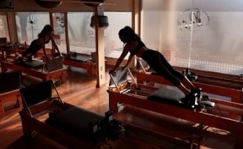 BeStudio Pilates Reformer