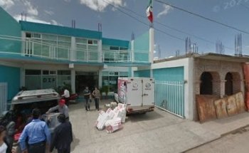 LIVING FITNESS CENTER