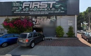 First Gimnasio