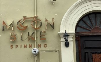 MOONBIKE Spinning + Pilates