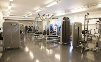 Spenst Årnes