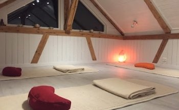 Helse og Terapeutisk Yoga