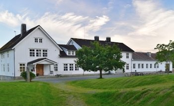 Torshus Folkehøgskule