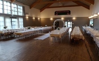 Hallen & Huset i Julebygda - Julebord i Sandnes