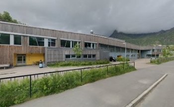 Svolvær svømmehall
