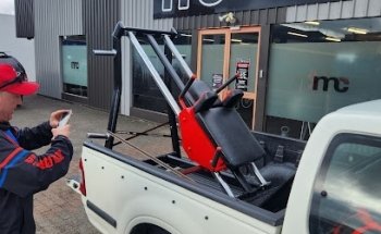 Muscle & Curves Fitness Centre