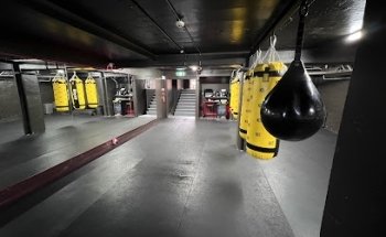 UNDERGROUND BOXING
