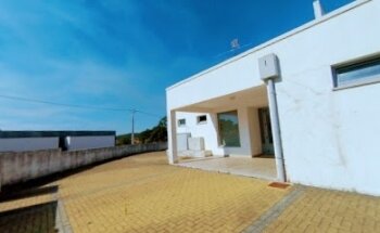 Pavilhão Gimnodesportivo De Santiago Da Guarda