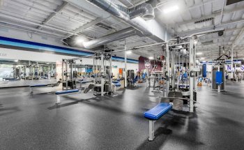 Crunch Fitness - Oceanside