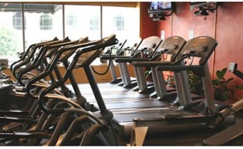 DownTown Fitness on Elm