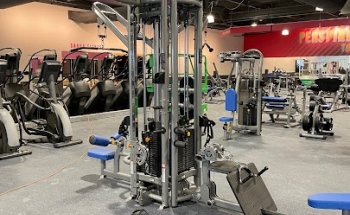 Crunch Fitness - Lynn
