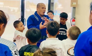 Rounders MMA & Boxing Brazilian Jiu-Jitsu