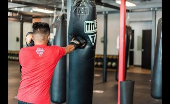 TITLE Boxing Club Schaumburg