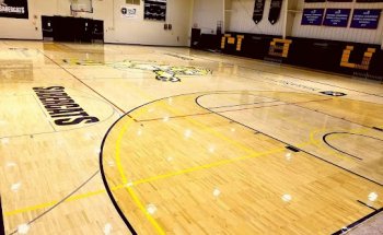 Gymnasium/Fitness Center