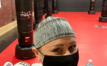 iLoveKickboxing - Woodridge
