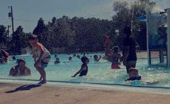 Lennox Pool