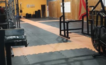 Rusty Box Cf